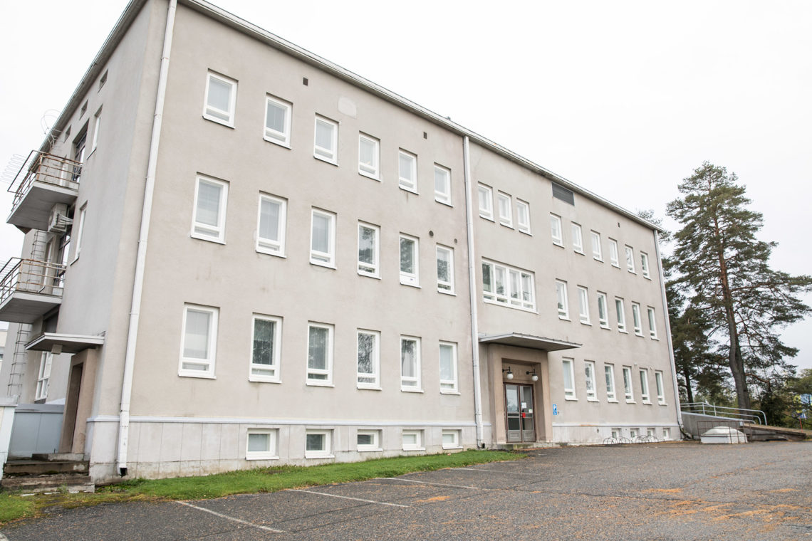 Vanha sairaala, jossa keskushammashoitola toimii, on tullut rakenteellisen ikänsä päähän. Sen remontoiminen terveydenhoidon käyttöön maksaisi yhtä pajon kuin uusien tilojen rakentaminen.