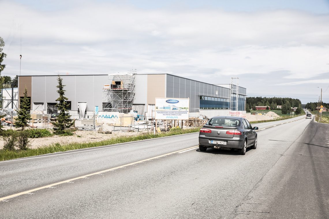 Valtatien 12 varrella toimiva Kalaneuvos laajensi toimitilojaan viimeksi kolme vuotta sitten.